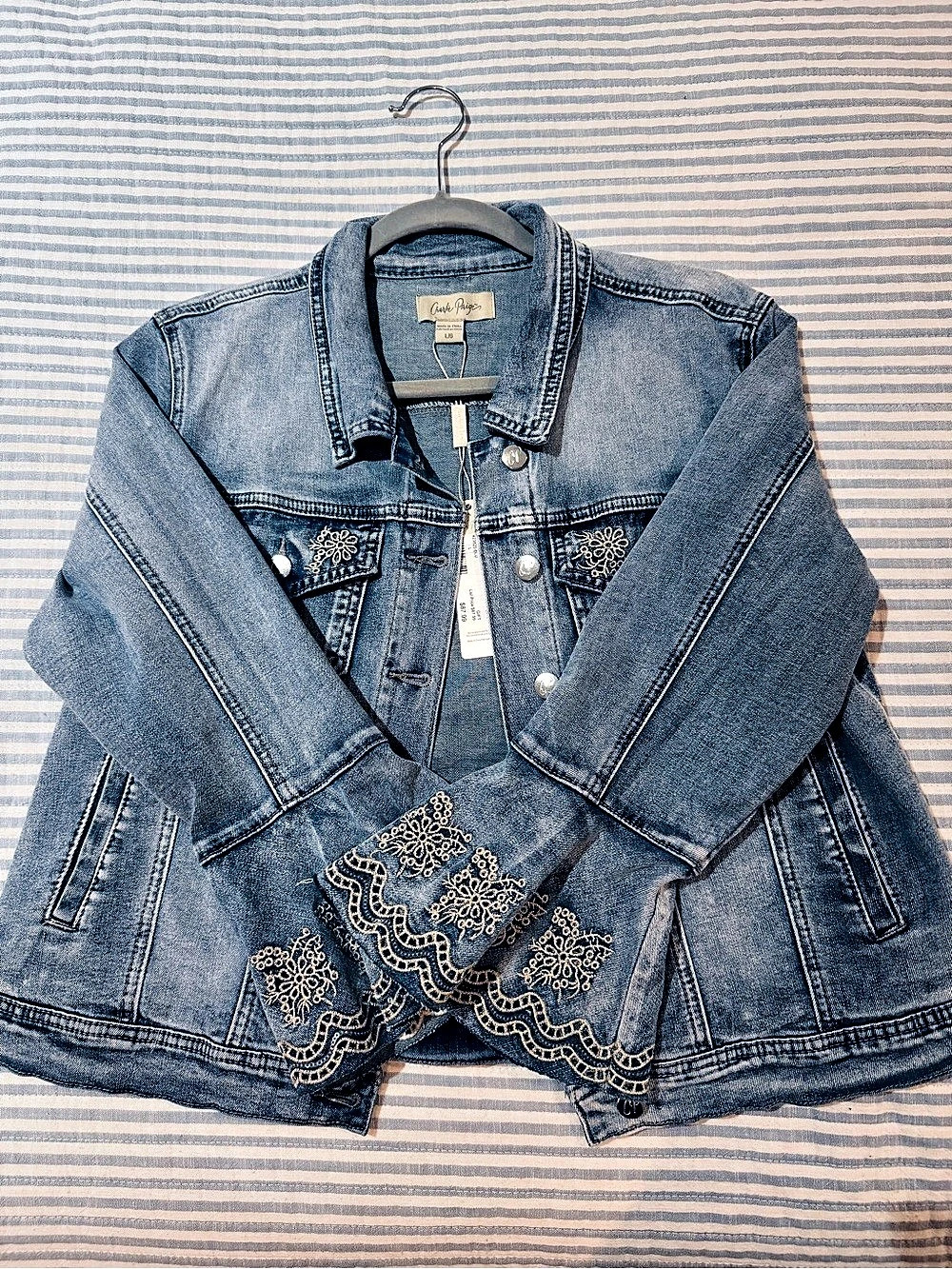 Charlie Paige Denim Lace Sleeve Jacket Size Large NWT